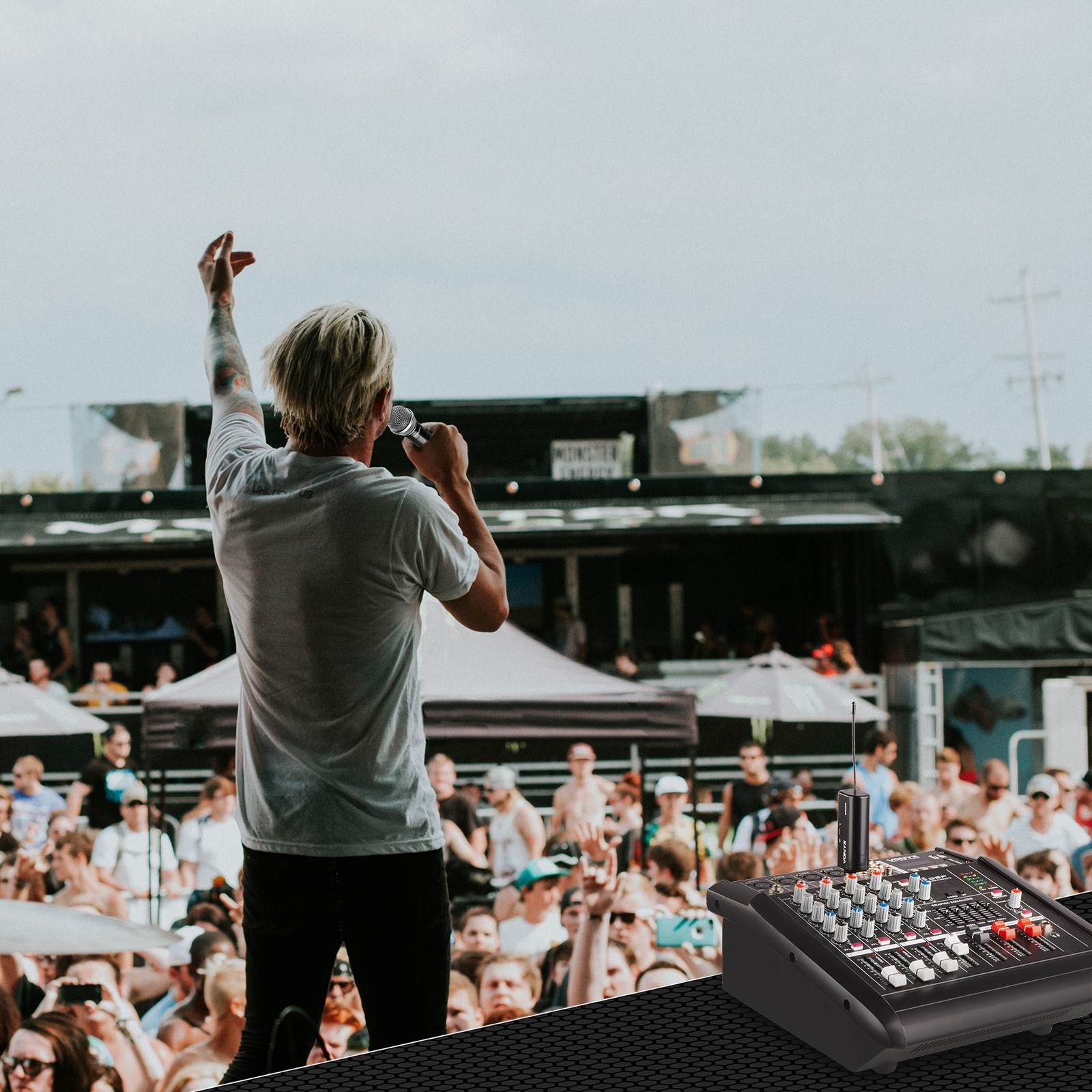 Sistema microfonico UHF PLUG-AND-PLAY con 1 microfono palmare, mod. WM55