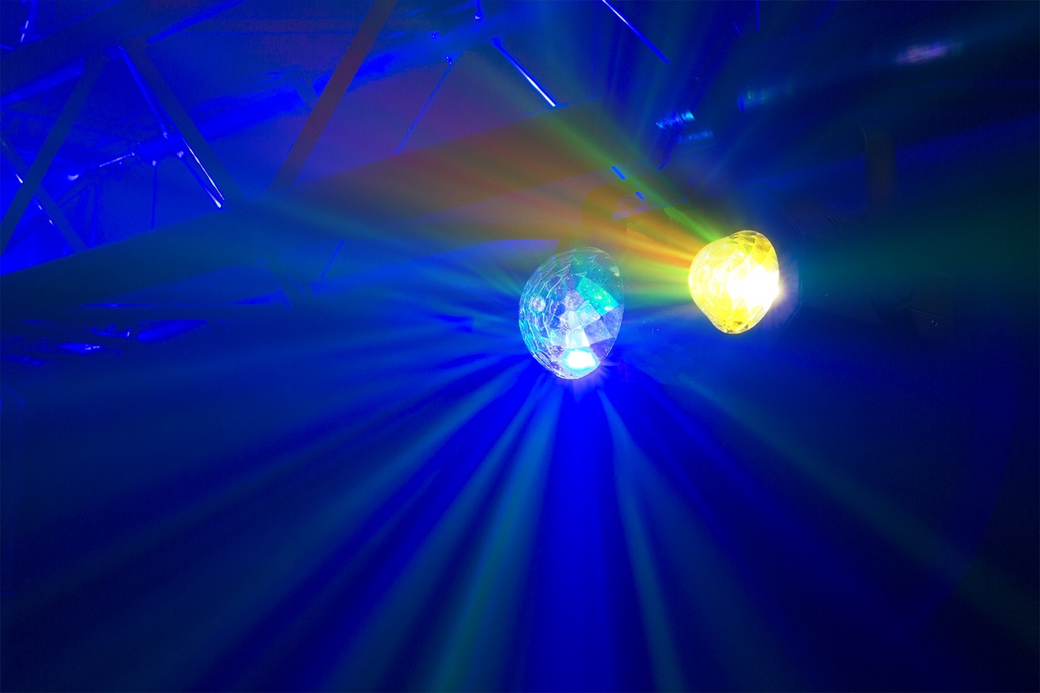 LED light with jellyball effect, wave and ultraviolet LEDWAVE