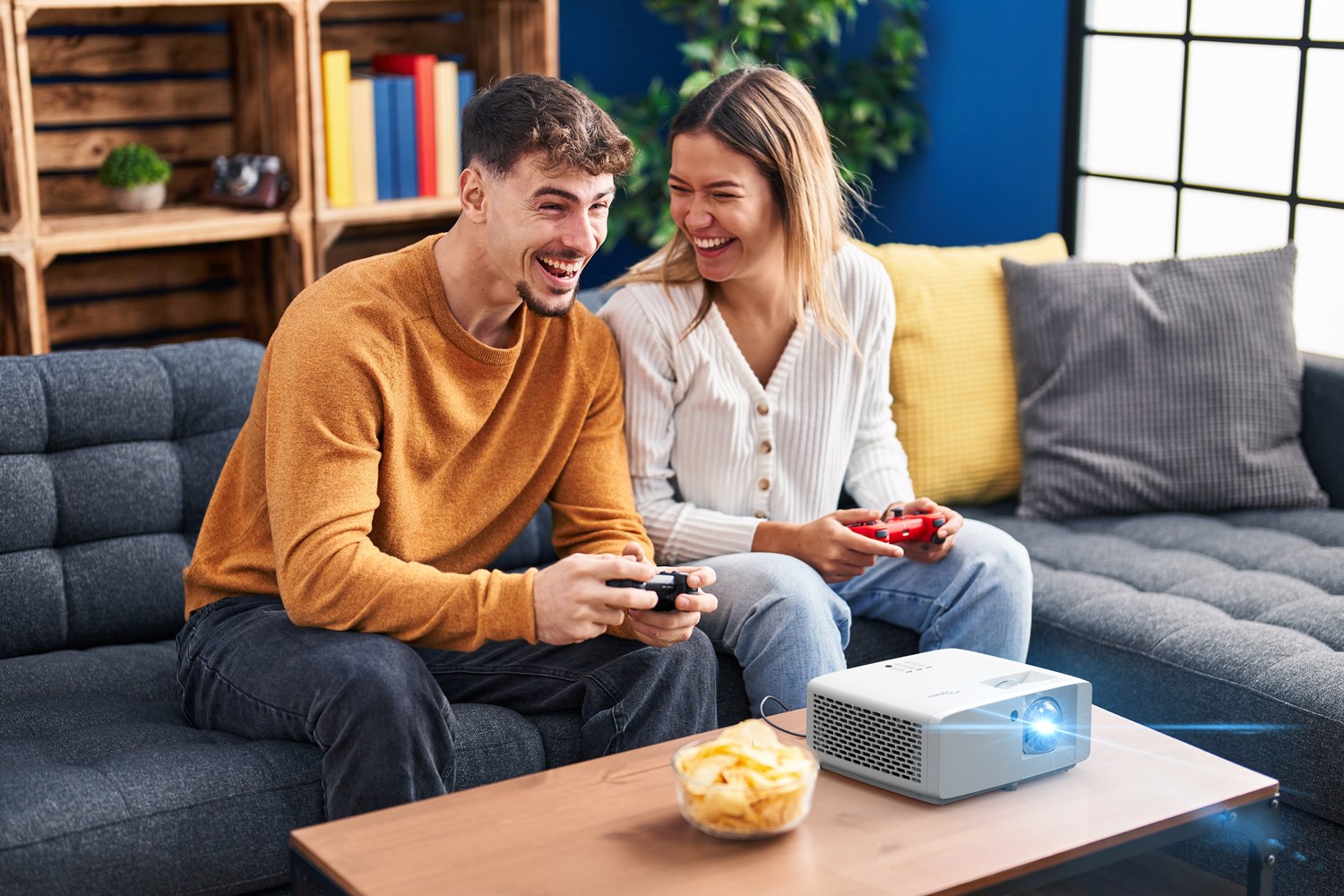 GT2000HDR - Videoproiettore laser Full HD ottica corta per Home Entertainment